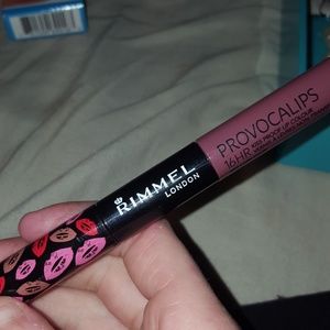 Liquid lipstick